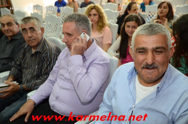 توقيع ديوان:عزف على جراح الصمت للشاعر مجيد حسيسي